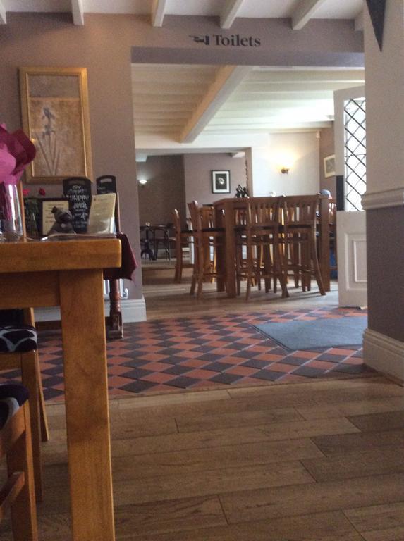 Three-Cranes Bed & Breakfast Turvey Bagian luar foto